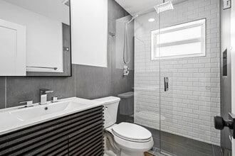 1303 White Pine Dr in Wellington, FL - Building Photo - Building Photo