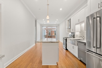 1046 W Monroe St in Chicago, IL - Building Photo - Building Photo