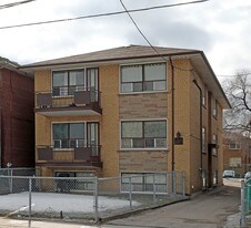 239 Melrose St in Toronto, ON - Building Photo