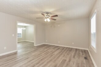 1995 Bolden Dr in Murfreesboro, TN - Building Photo - Building Photo