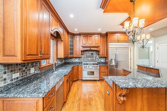 361 S Elm St in Itasca, IL - Building Photo - Building Photo