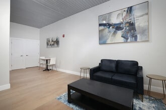 44 Bromfield St in Boston, MA - Foto de edificio - Interior Photo