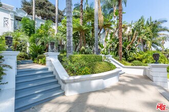8499 Fountain Ave in West Hollywood, CA - Building Photo - Building Photo