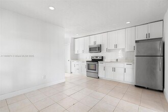 308 NW 2nd Ave in Deerfield Beach, FL - Building Photo - Building Photo