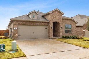 180 Tanager Dr in Rhome, TX - Building Photo