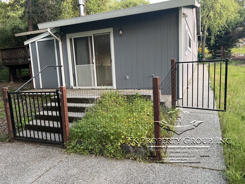 17844 Huckleberry Dr in Penn Valley, CA - Building Photo