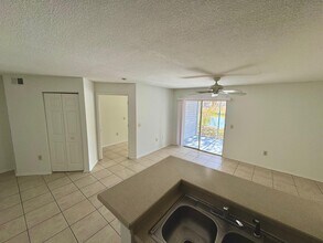 1222 Bermuda Lakes Ln in Kissimmee, FL - Foto de edificio - Building Photo