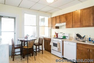 32 Orkney Rd in Boston, MA - Building Photo - Building Photo