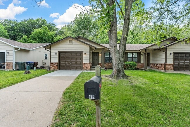 417 Omar Ct in St. Peters, MO - Building Photo - Building Photo