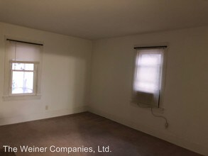 809 E High St in Urbana, IL - Foto de edificio - Building Photo