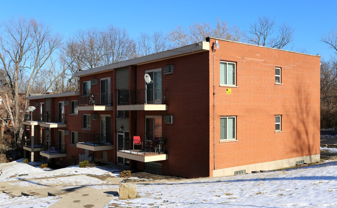 5890 Shadymist Ln in Cincinnati, OH - Building Photo