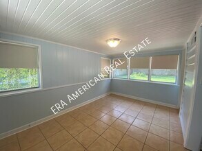 9 Okahatchee Cir SE in Fort Walton Beach, FL - Building Photo - Building Photo