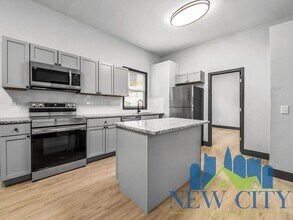 306 Martin Ave in Columbus, OH - Foto de edificio - Building Photo