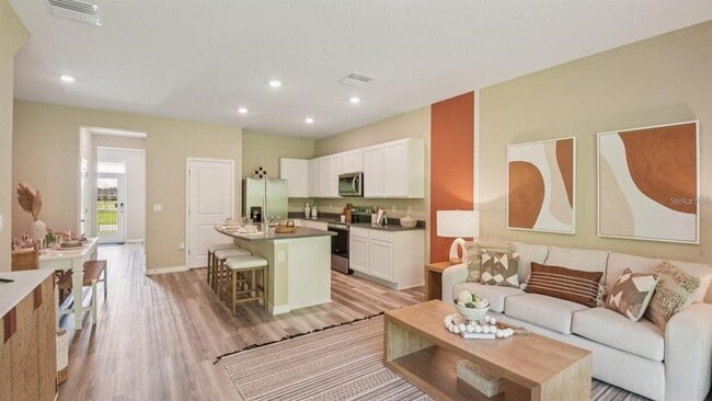 8106 Swan Mist Wy in Wesley Chapel, FL - Building Photo - Building Photo