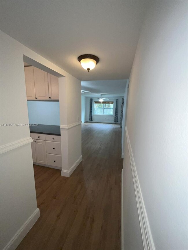 7300 NW 5th Ct, Unit #205 in Margate, FL - Foto de edificio - Building Photo