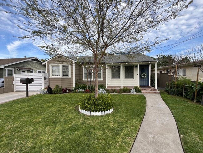 property at 137 S Parker St