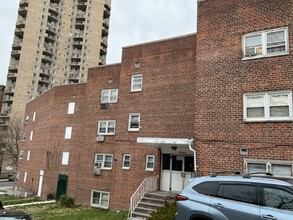 172 Ravine Ave in Yonkers, NY - Building Photo - Building Photo