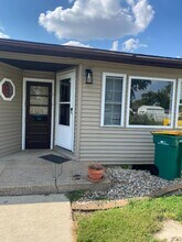 1141 14th St in Carlyle, IL - Building Photo - Building Photo