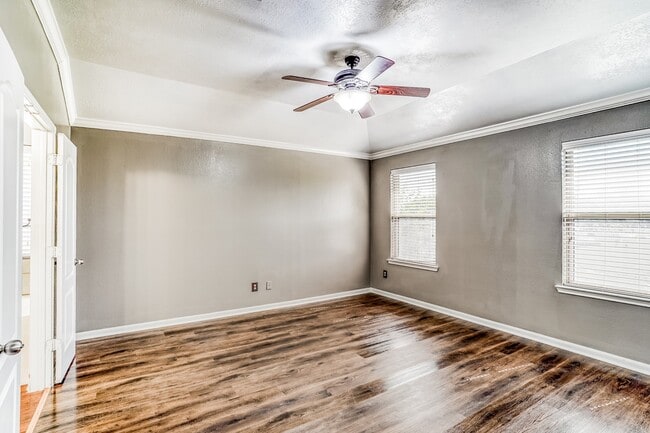 10707 Fuqua Glen Ln