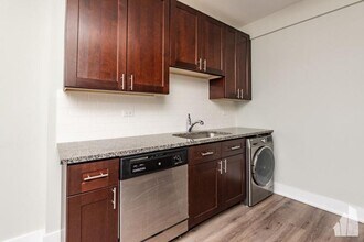 485 Roger Williams Ave in Highland Park, IL - Building Photo - Building Photo