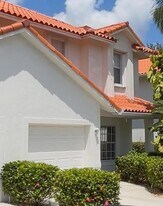 13517 Fountain View Blvd in Wellington, FL - Building Photo