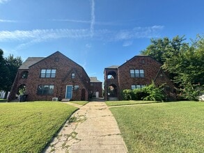 2304-1415 N Youngs Blvd in Oklahoma City, OK - Building Photo - Building Photo