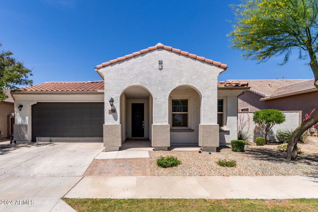 9746 E Tumbleweed Ave in Mesa, AZ - Building Photo