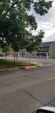 Fillmore Village Townhomes in Alexandria, MN - Building Photo - Building Photo