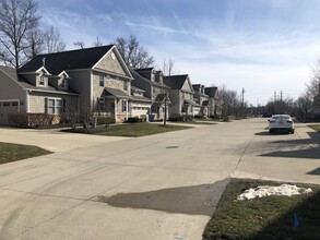 Concord Village in Avon, OH - Foto de edificio - Building Photo