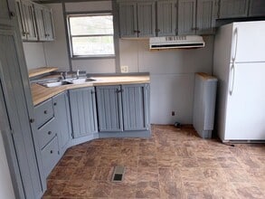1076 Enoch Ln in Crystal Springs, MS - Building Photo - Building Photo