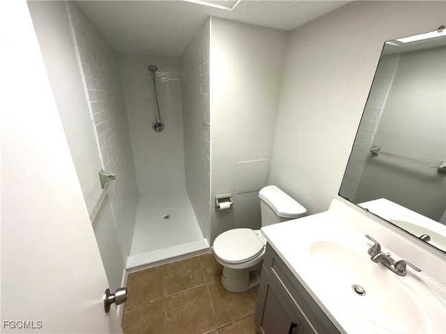 property at 610 SE 13th Ct