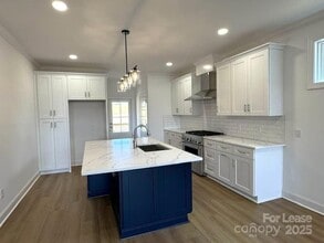 8070 Blackwood Rd, Unit 2711 in Denver, NC - Building Photo - Building Photo