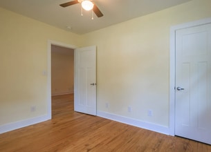 1808 Success St in North Charleston, SC - Foto de edificio - Building Photo