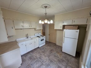 11 Penn St-Unit -A in Waynesboro, PA - Building Photo - Building Photo