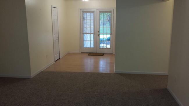 456 Essex Dr in Rochester Hills, MI - Building Photo - Building Photo