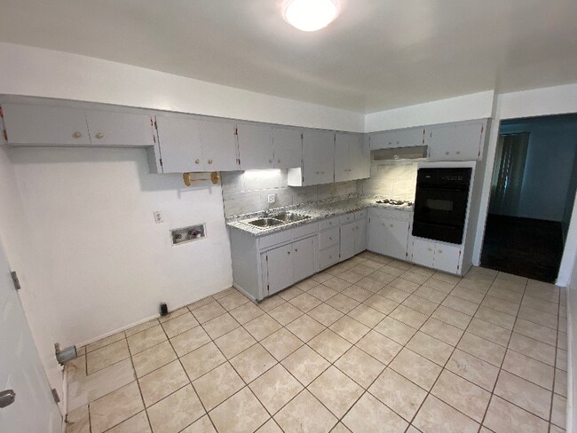 937 Louisiana Blvd SE, Unit C in Albuquerque, NM - Building Photo - Building Photo
