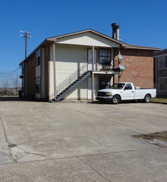 8351 Ned Ave in Baton Rouge, LA - Foto de edificio - Building Photo