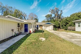 951 Beau Ct in Orange City, FL - Building Photo - Building Photo