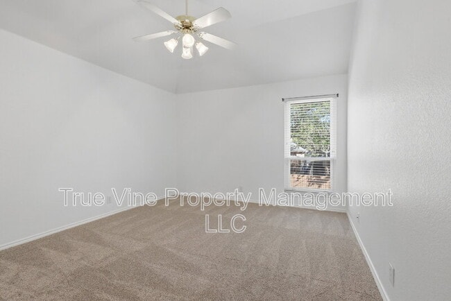 711 Mello Oak in San Antonio, TX - Building Photo - Building Photo