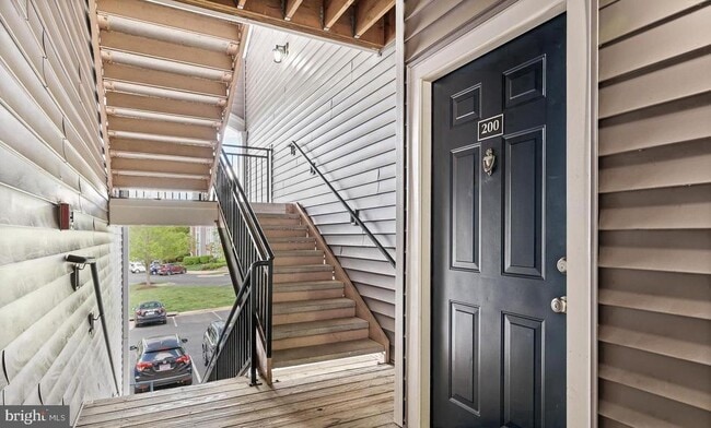 20451 Chesapeake Square in Sterling, VA - Building Photo - Building Photo