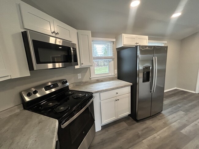 W147N8356 Manchester Dr in Menomonee Falls, WI - Building Photo - Building Photo