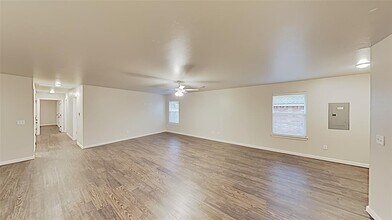 825 Leisure Dr in Midwest City, OK - Building Photo - Building Photo