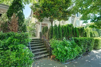 1704 14th Ave in Seattle, WA - Building Photo - Building Photo