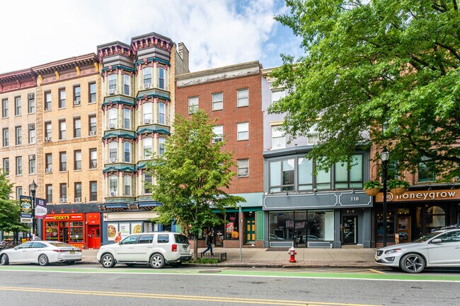 116 Washington St in Hoboken, NJ - Building Photo - Building Photo