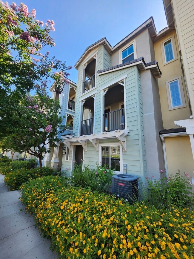 2773 Crimson Wy in Pomona, CA - Building Photo - Building Photo