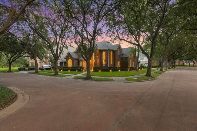 3402 Haywood Ct in Sugar Land, TX - Building Photo - Building Photo