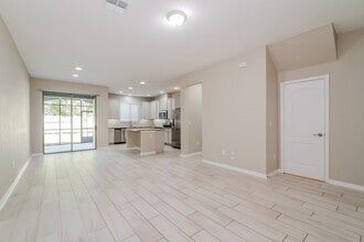 2539 Econ Landing Blvd in Orlando, FL - Building Photo - Building Photo