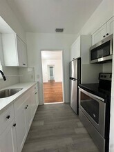 1567 S Le Jeune Rd in Miami, FL - Foto de edificio - Building Photo