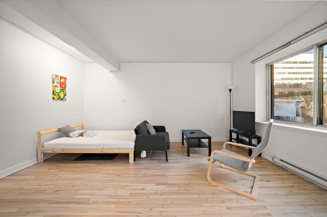 1455 Du Fort Rue