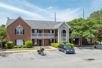 Bells Fork Crossing Apartments in Greenville, NC - Foto de edificio - Building Photo